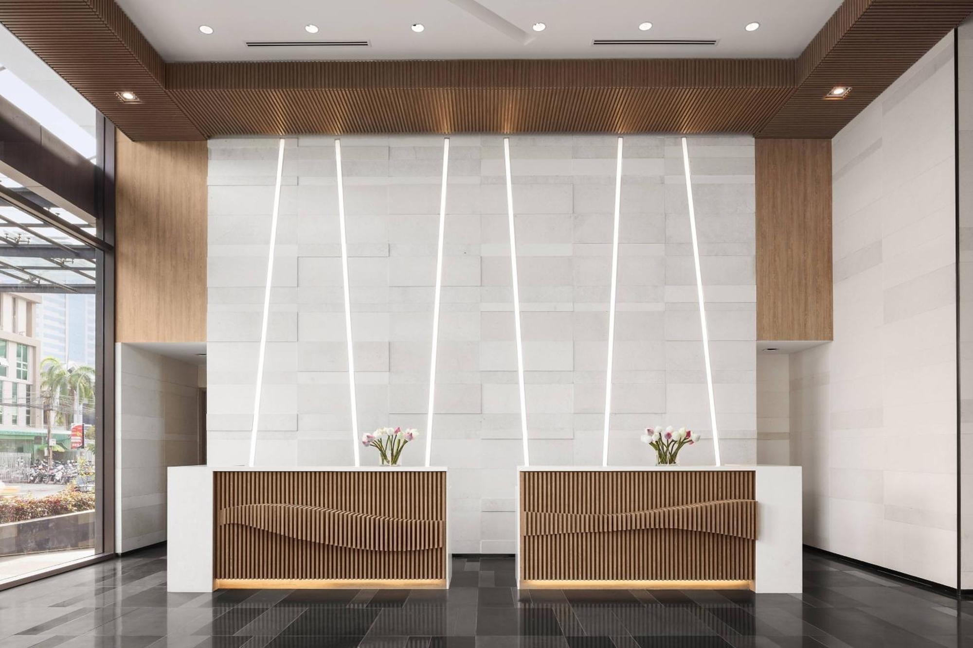 Courtyard By Marriott Phnom Penh Hotel Ngoại thất bức ảnh