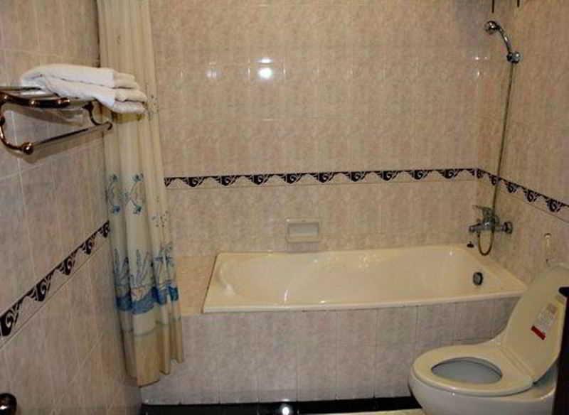 Courtyard By Marriott Phnom Penh Hotel Ngoại thất bức ảnh